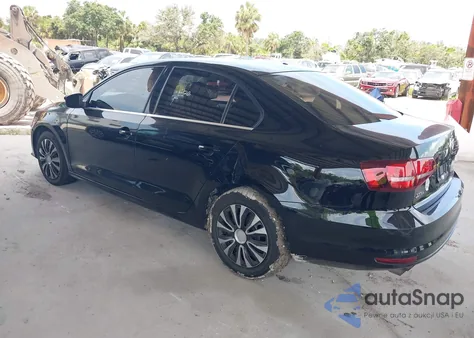 2017 Volkswagen Jetta 1.4T S z USA, uszkodzony, nr VIN 3VW2B7AJ3HM397535